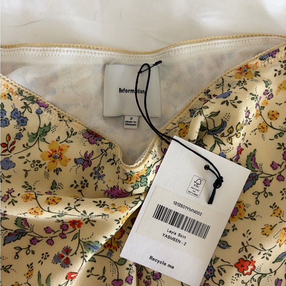 NWT Reformation Layla Midi Skirt - Print Yasmeen - Picture 3 of 6